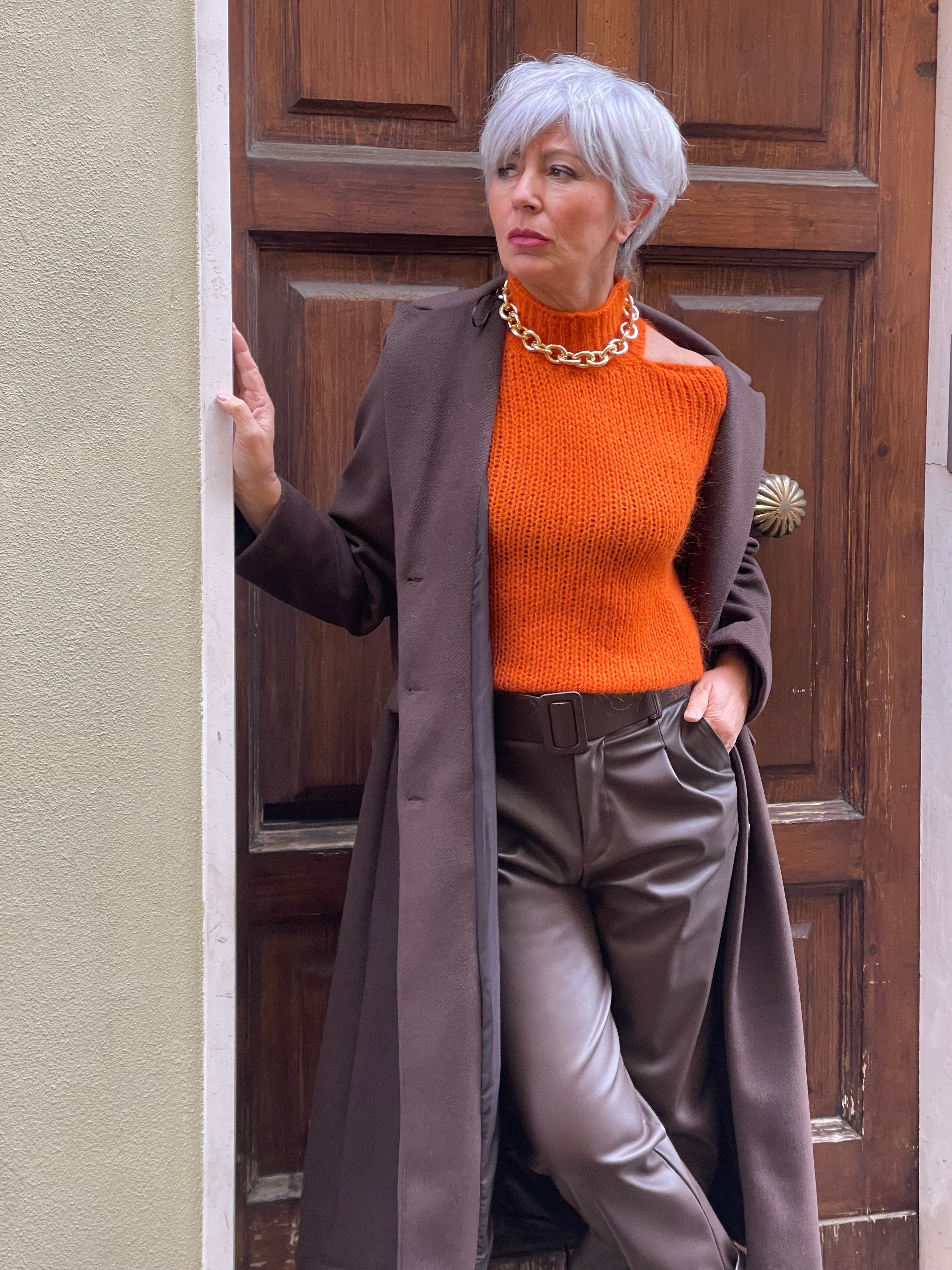 MAGLIA ARANCIO CUT OUT