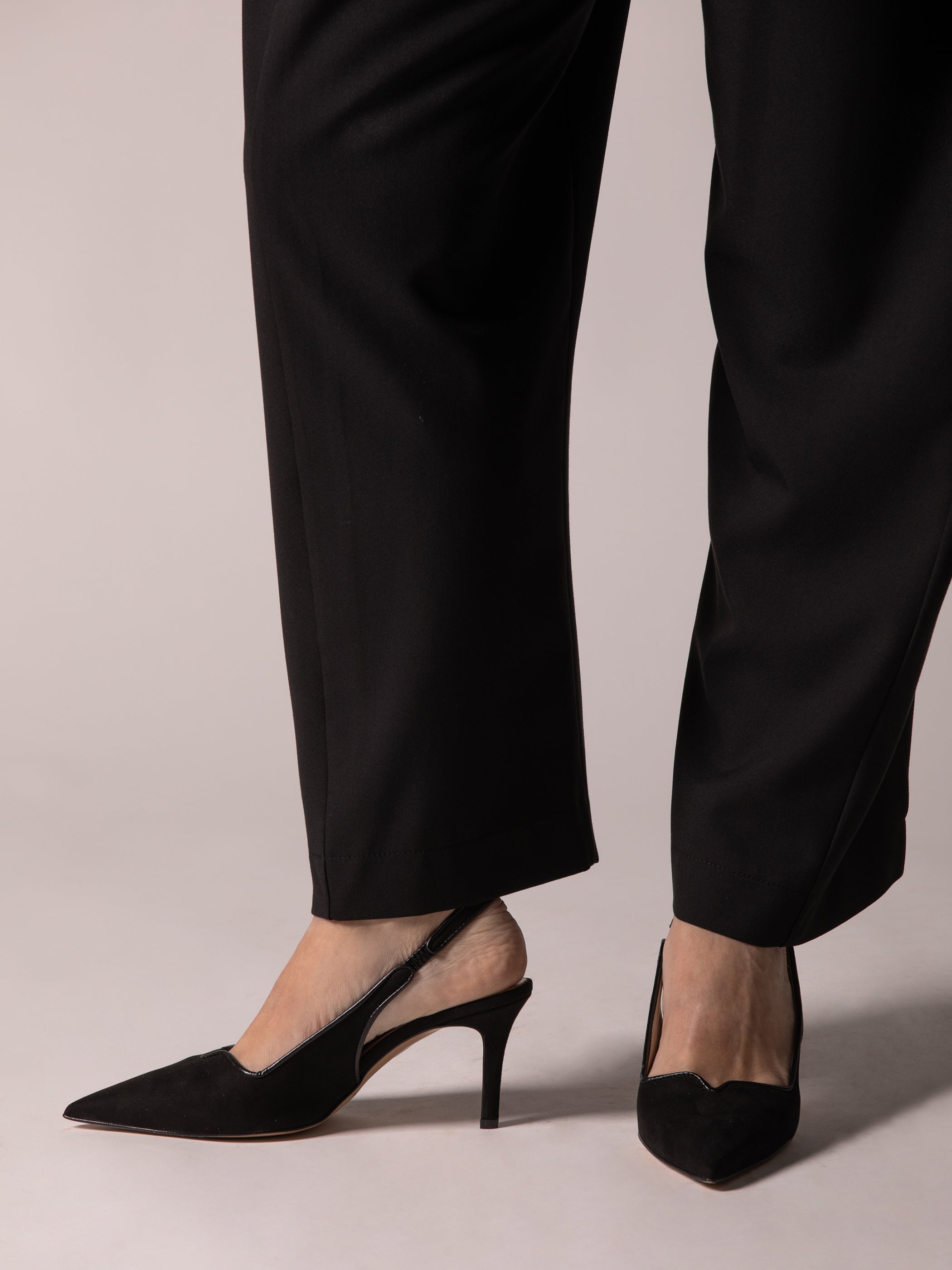 DIVINE FOLLIE SLING BACK