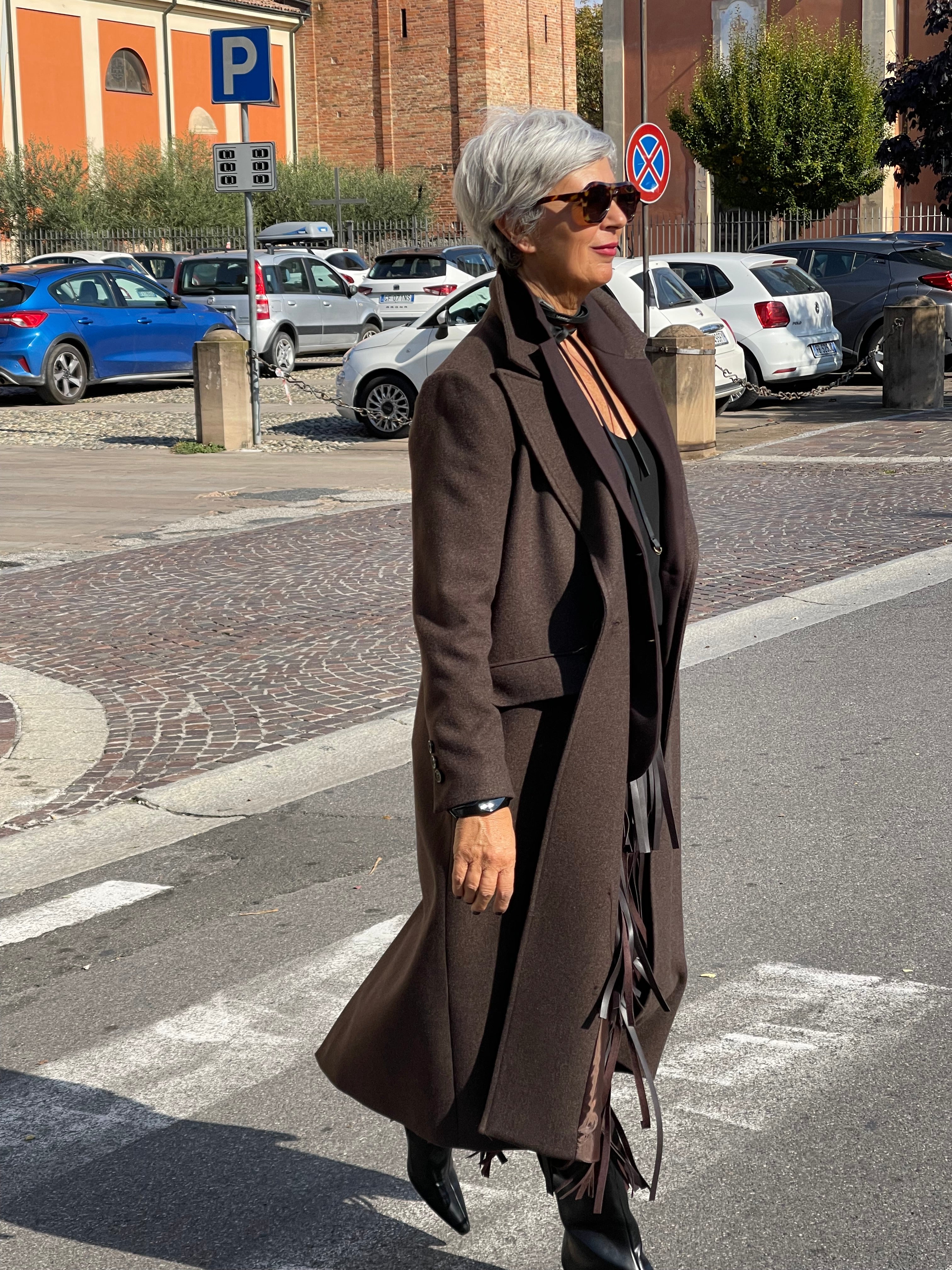 TENSIONE IN CAPPOTTO BOTTONI