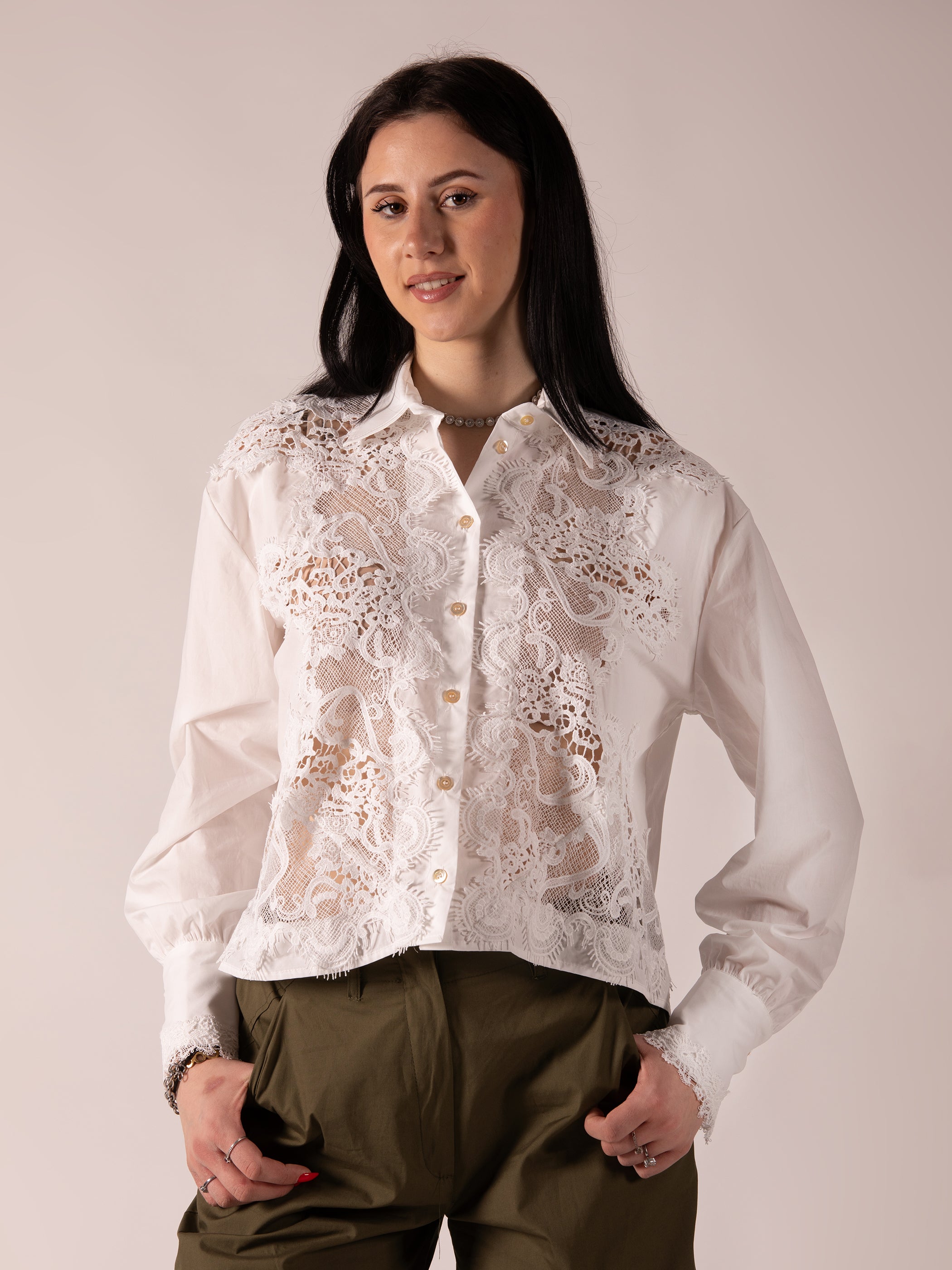 TENSIONE IN CAMICIA DAMASCO