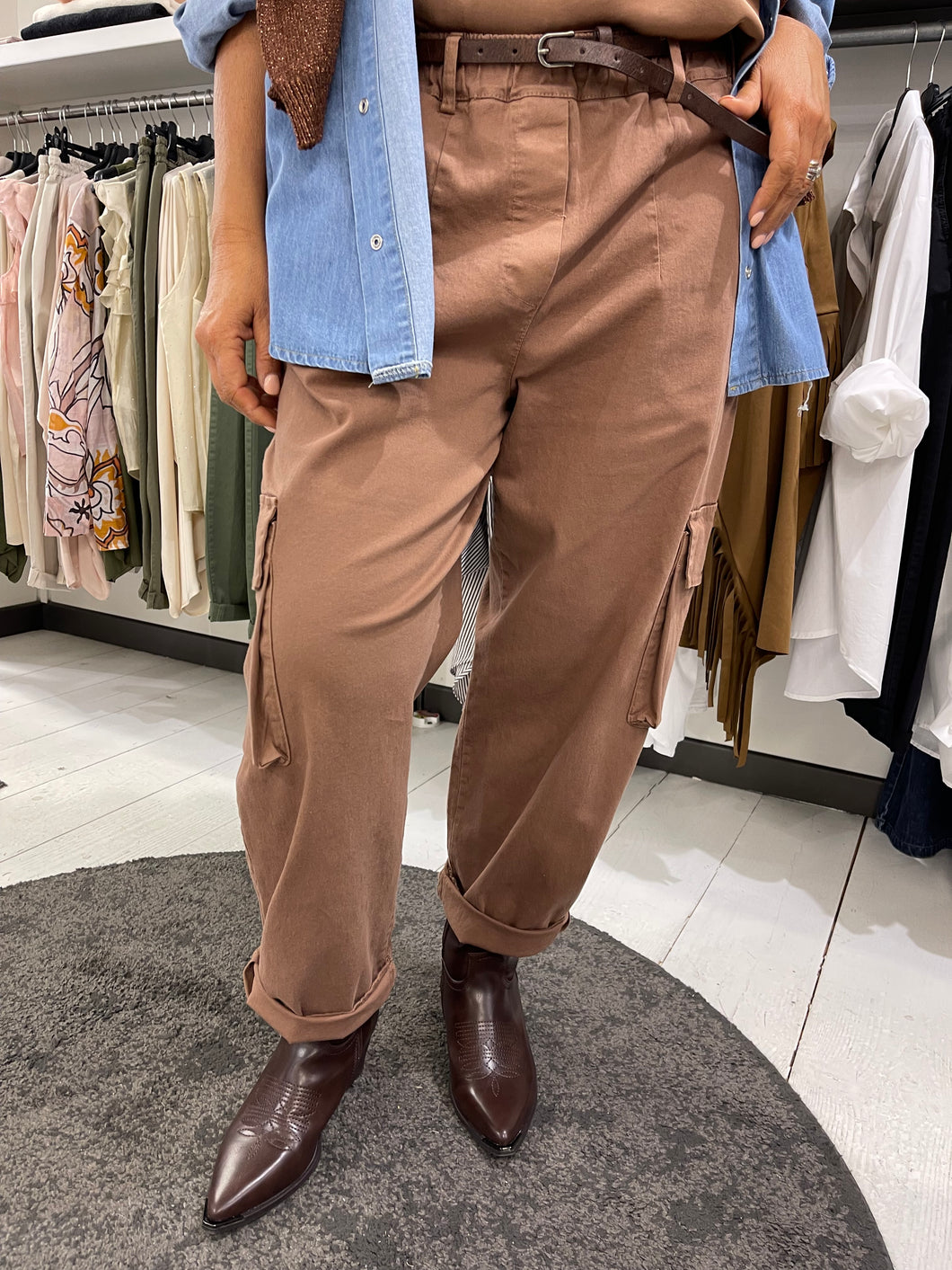 Pantalone tasconi over