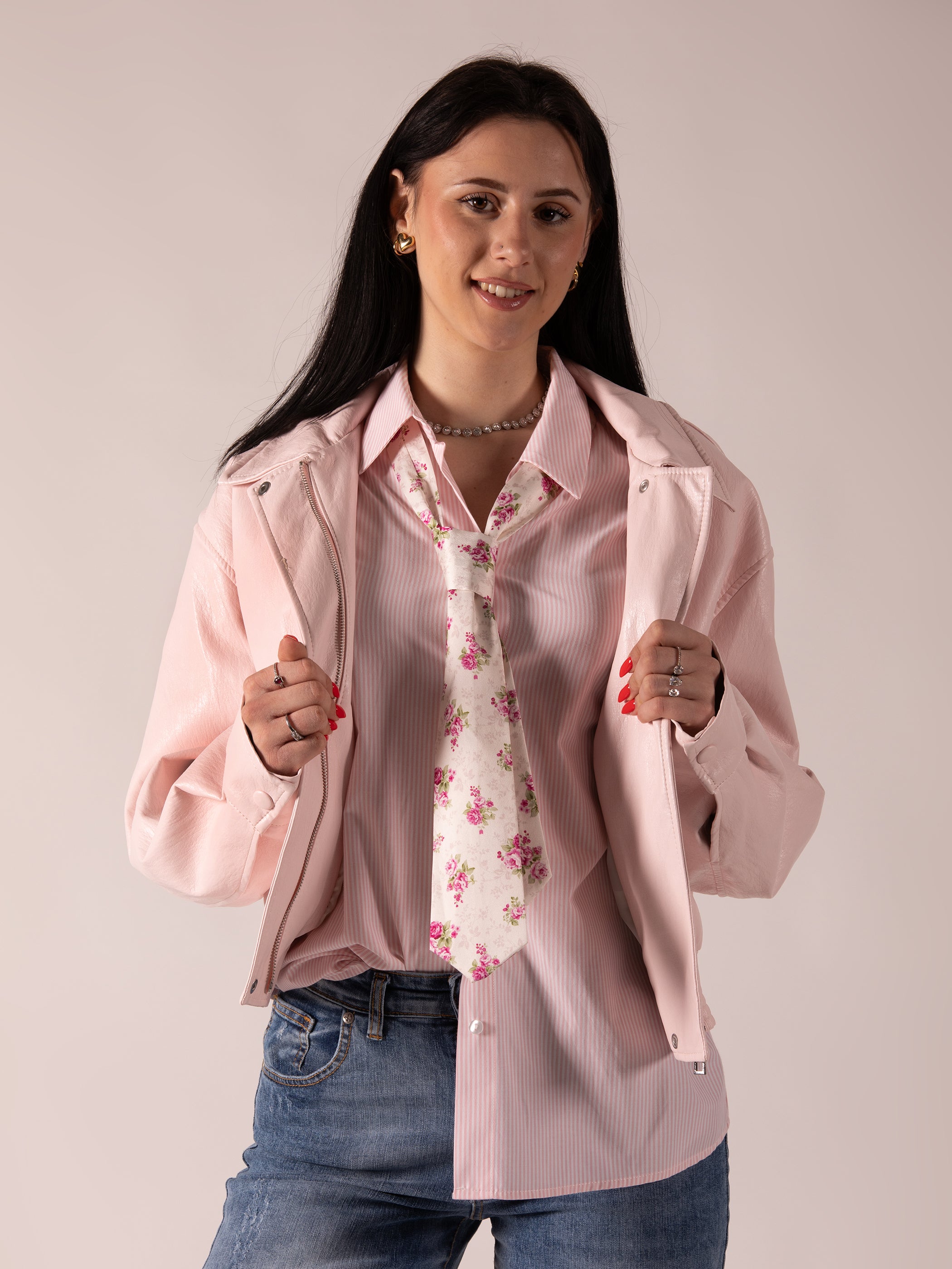 TENSIONE IN CAMICIA RIGHE